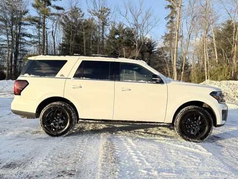 Used 2023 Ford Expedition Timberline image 4
