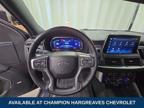 Used 2023 Chevrolet Suburban Z71 w/ Luxury Package image 14