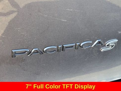 Used 2020 Chrysler Pacifica Touring-L w/ Advanced Safetytec Group AWD/4WD image 17