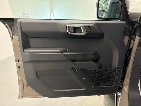 New 2026 Ford Bronco Badlands w/ Sasquatch Package AWD/4WD image 13