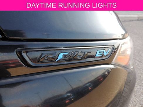 Used 2021 Chevrolet Bolt LT FWD image 11