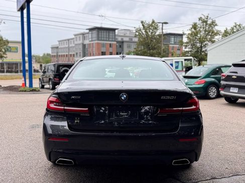 Used 2023 BMW 530i xDrive w/ Premium Package AWD/4WD image 5