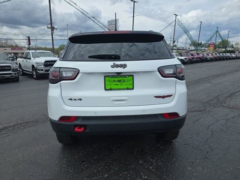 Used 2025 Jeep Compass Trailhawk w/ Trailhawk Elite Group AWD/4WD image 6