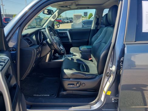 Used 2013 Toyota 4Runner Limited AWD/4WD image 15