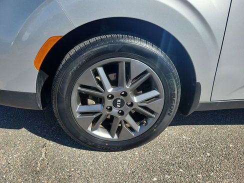 Used 2021 Kia Soul S image 5