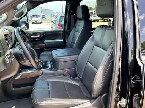 Used 2023 Chevrolet Silverado 2500 High Country w/ LPO, Hitch Package AWD/4WD image 18
