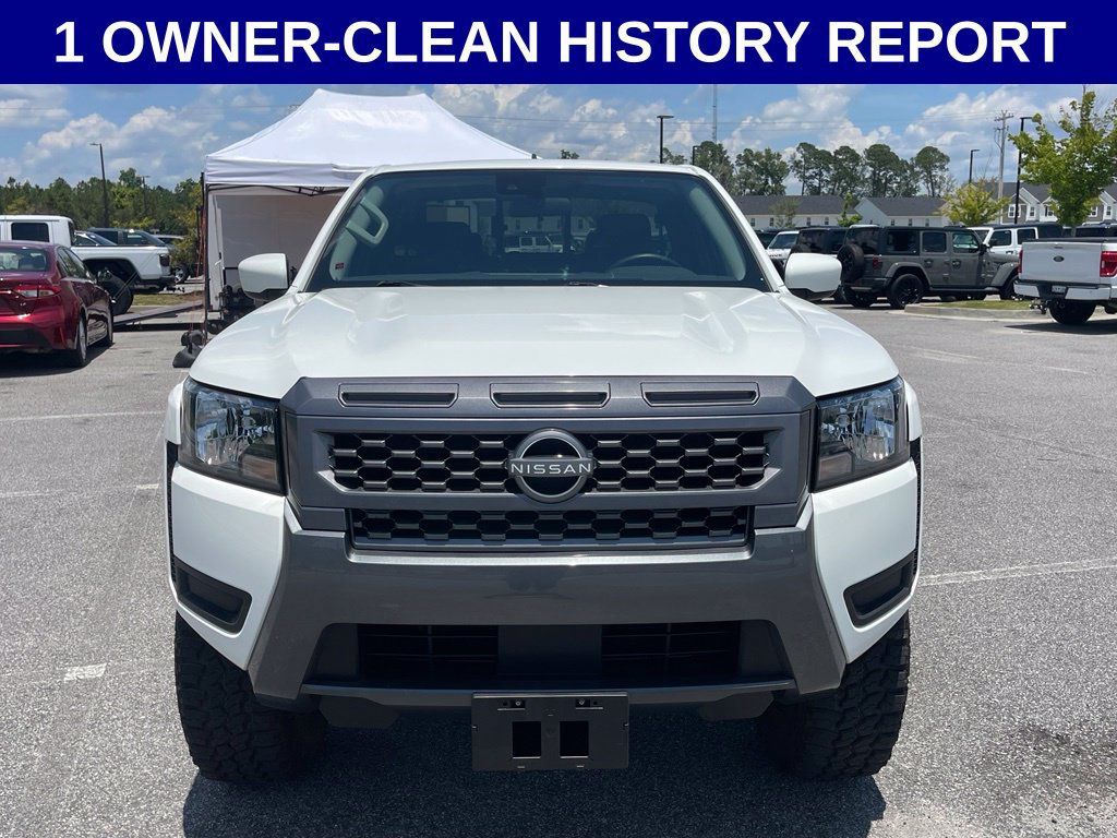 Used 2025 Nissan Frontier SV RWD image 7
