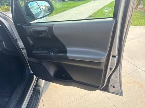 Used 2020 Toyota Tacoma SR RWD image 30