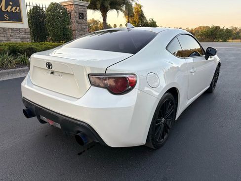 Used 2015 Scion FR-S image 3