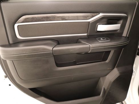 Used 2023 RAM 1500 Classic SLT w/ Electronics Group image 16