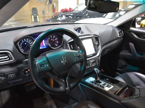 Used 2016 Maserati Ghibli image 18