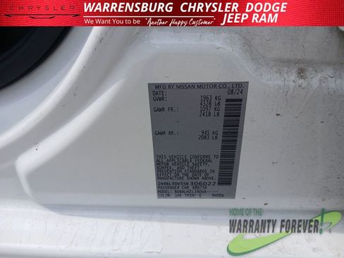 Used 2025 Nissan Altima 2.5 SV FWD image 11