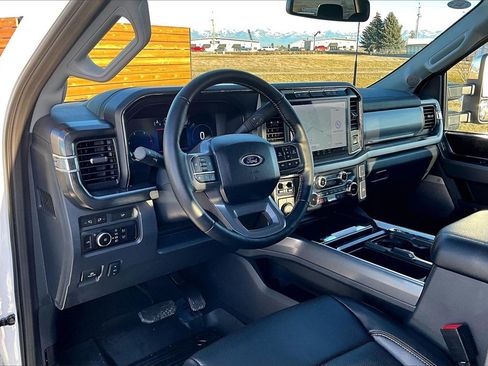 Used 2023 Ford F350 Lariat w/ Chrome Package image 14