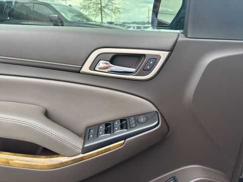 Used 2017 GMC Yukon Denali w/ Open Road Package image 11