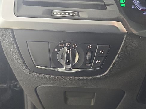 Certified 2025 BMW X4 xDrive30i image 29