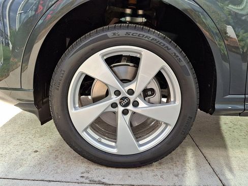 New 2025 Audi Q5 Premium Plus image 7