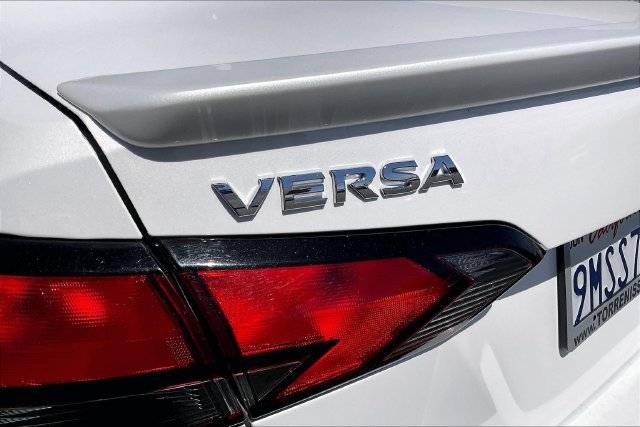 Certified 2024 Nissan Versa SR FWD image 31