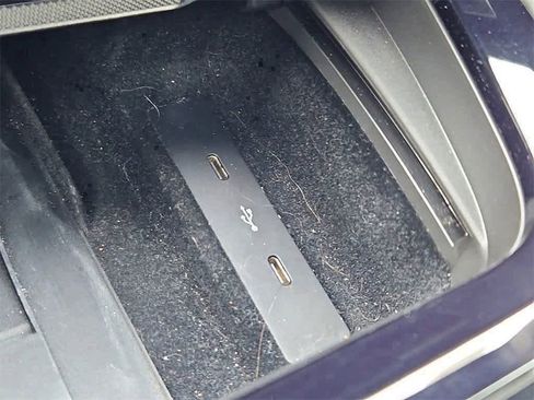 Used 2025 Porsche Cayenne S image 22