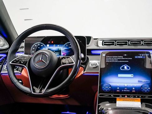 New 2026 Mercedes-Benz Maybach S 580 4MATIC image 14