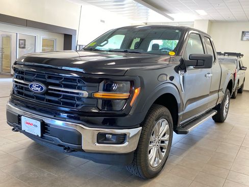 New 2026 Ford F150 XLT w/ XLT Chrome Appearance Package AWD/4WD image 4