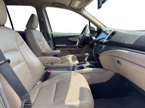 Used 2017 Honda Ridgeline RTL-T image 17