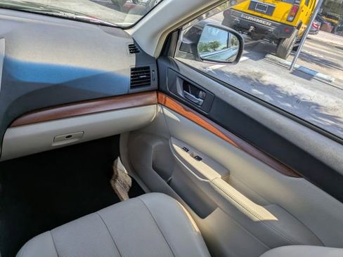 Used 2014 Subaru Outback 3.6R Limited image 13