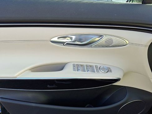 Used 2025 Genesis GV70 2.5T image 10