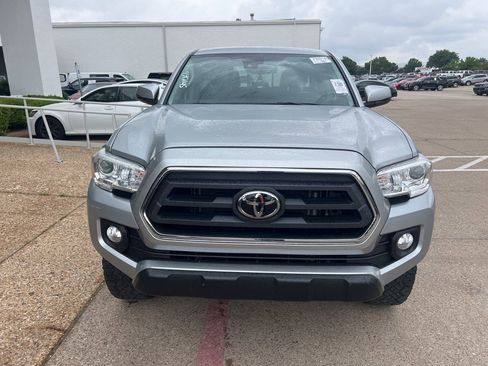 Used 2023 Toyota Tacoma SR5 w/ Technology Package AWD/4WD image 2
