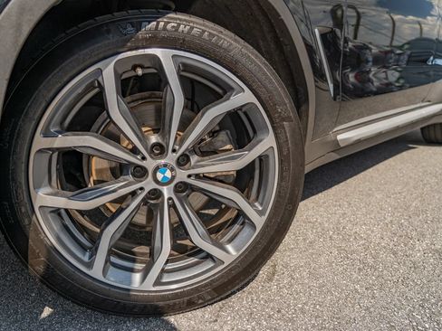 Used 2021 BMW X4 xDrive30i w/ Convenience Package AWD/4WD image 3