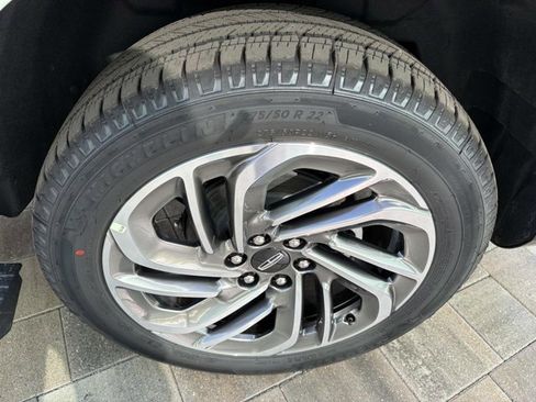 New 2026 Lincoln Navigator L Reserve AWD/4WD image 32