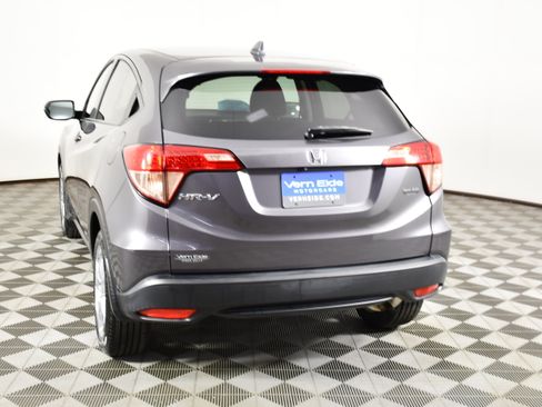 Used 2016 Honda HR-V EX image 7
