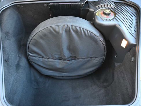 Used 2004 Porsche Boxster image 25