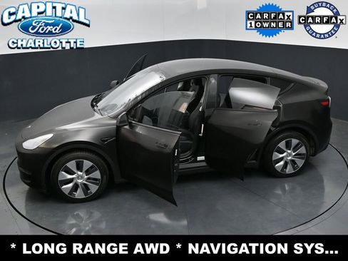 Used 2023 Tesla Model Y Long Range AWD/4WD image 31