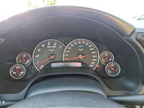 Used 2011 Chevrolet Corvette Grand Sport w/ Preferred Equipment Group RWD image 16