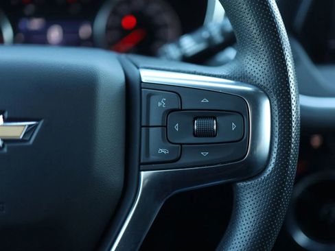Used 2021 Chevrolet Blazer LT FWD image 19