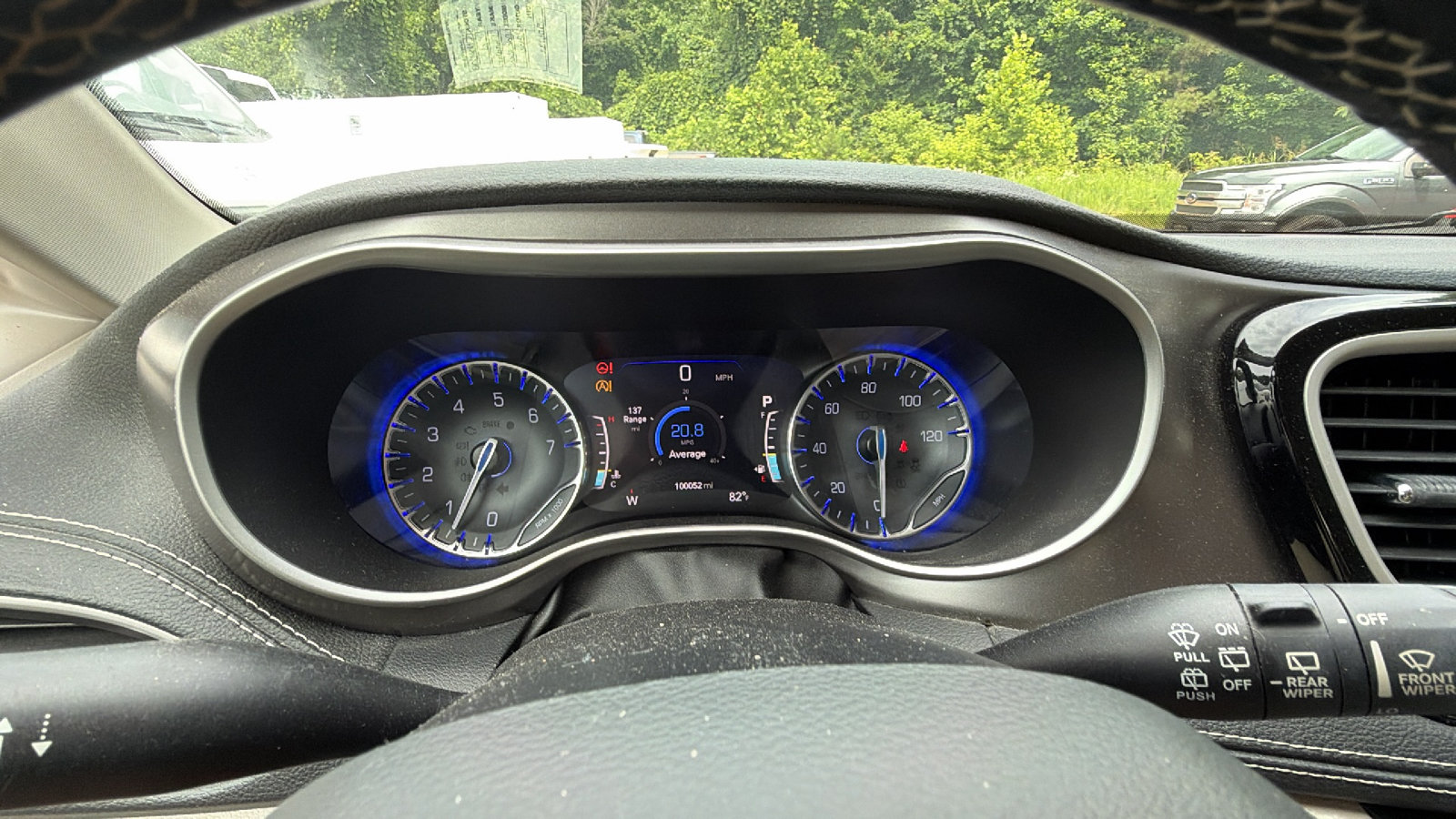 Used 2021 Chrysler Pacifica Touring-L FWD image 25