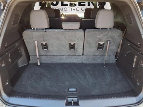 Used 2024 Chevrolet Traverse LS image 30