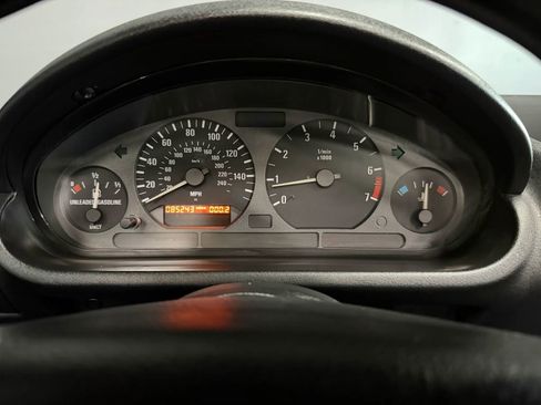 Used 1996 BMW Z3 1.9 RWD image 11
