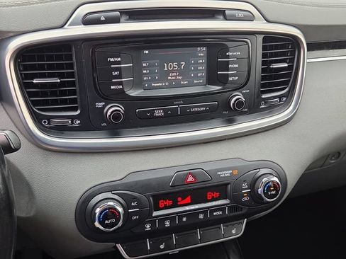 Used 2016 Kia Sorento EX AWD/4WD image 22