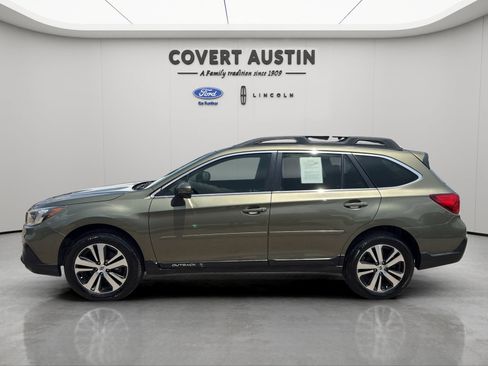 Used 2018 Subaru Outback 2.5i Limited AWD/4WD image 2