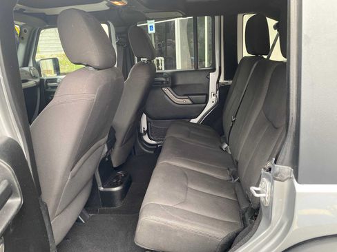Used 2017 Jeep Wrangler Unlimited Sport w/ Quick Order Package 24S AWD/4WD image 10