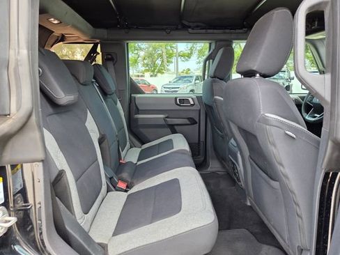 Used 2022 Ford Bronco 4-Door w/ Sasquatch Package AWD/4WD image 19