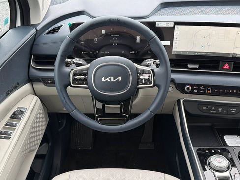 New 2026 Kia Carnival SX image 12