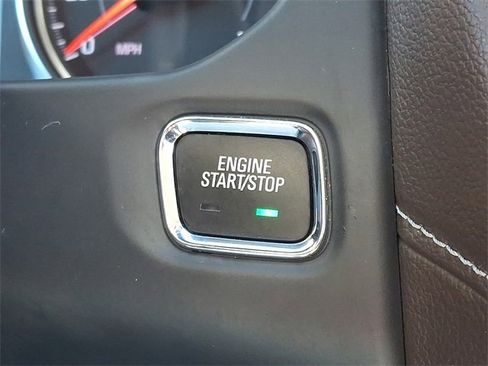 Certified 2023 GMC Acadia SLT image 25