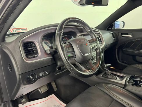 Used 2019 Dodge Charger SXT w/ Driver Confidence Group AWD/4WD image 10