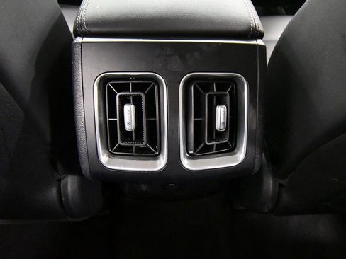 Certified 2025 Kia Sorento S image 16