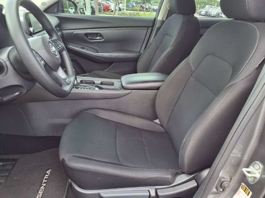 Used 2025 Nissan Sentra S FWD image 23