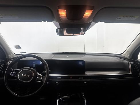 Used 2024 Kia Sorento S FWD image 2