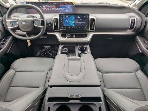 New 2026 Ford Expedition Active image 15