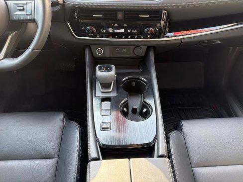 Certified 2023 Nissan Rogue SL w/ SL Premium Package FWD image 28